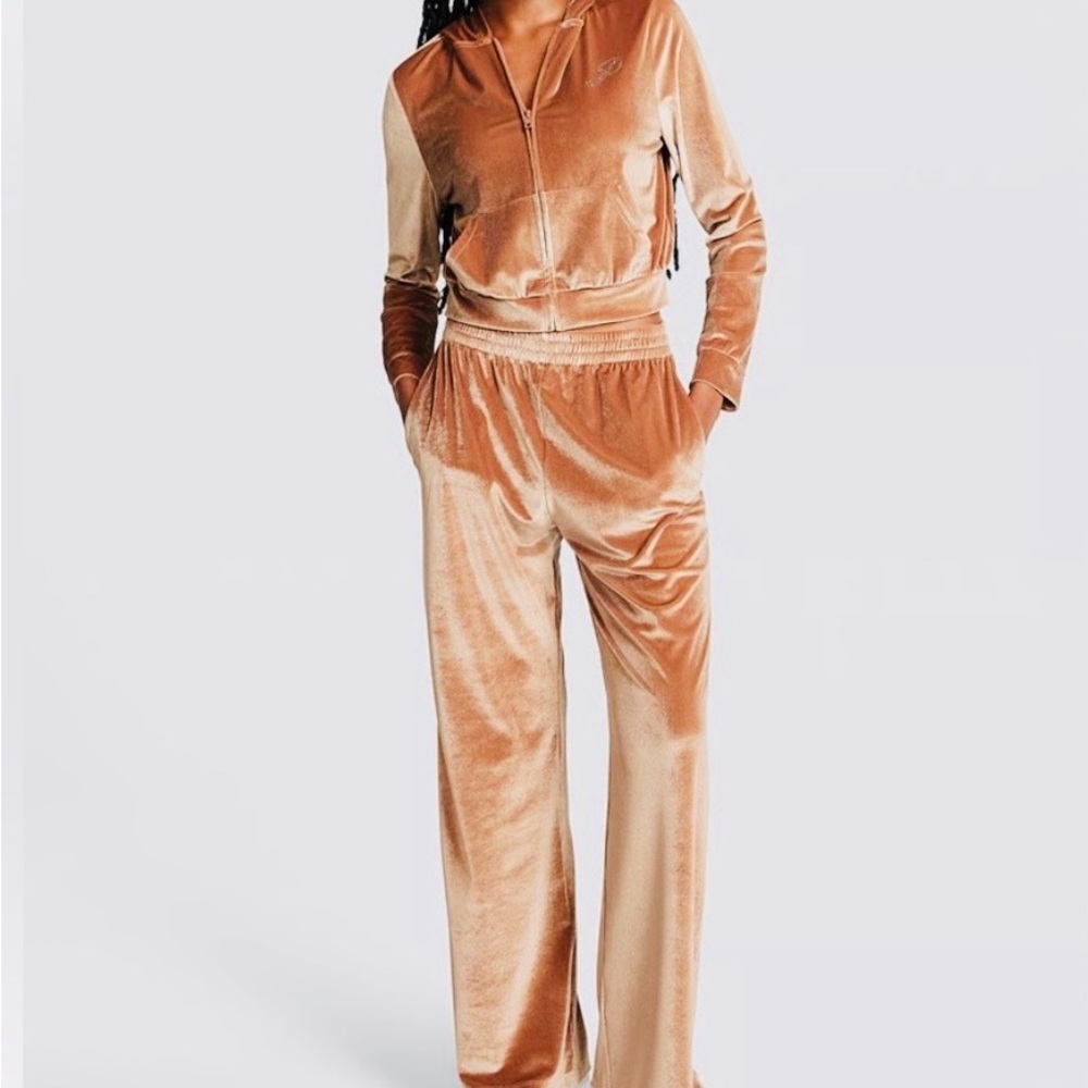 NWT PINK Victoria’s Secret Velour Shine Logo Wide-Leg pants and zip hoodie